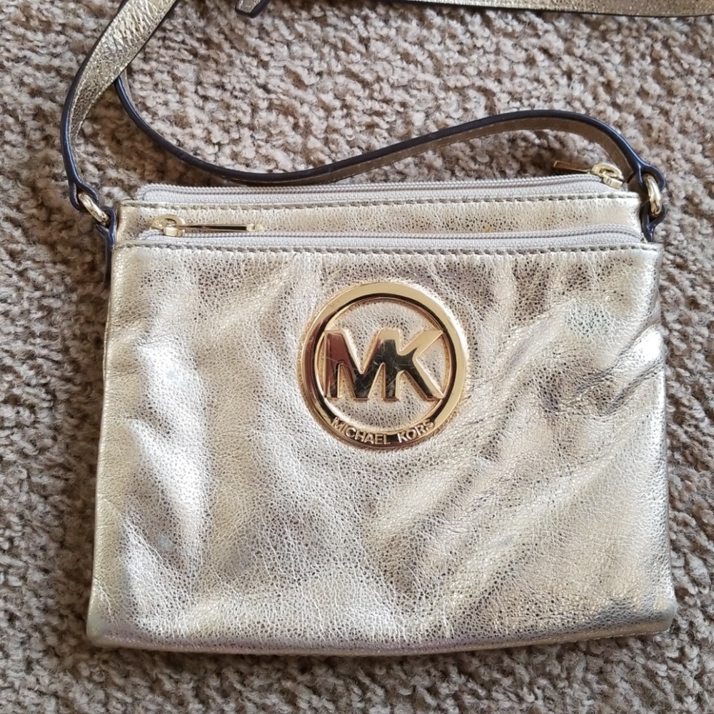 Michael kors crossbody purse